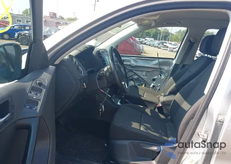 2018 Volkswagen Tiguan Limited 2.0T из США, поврежденный, VIN WVGAV7AX1JK004473